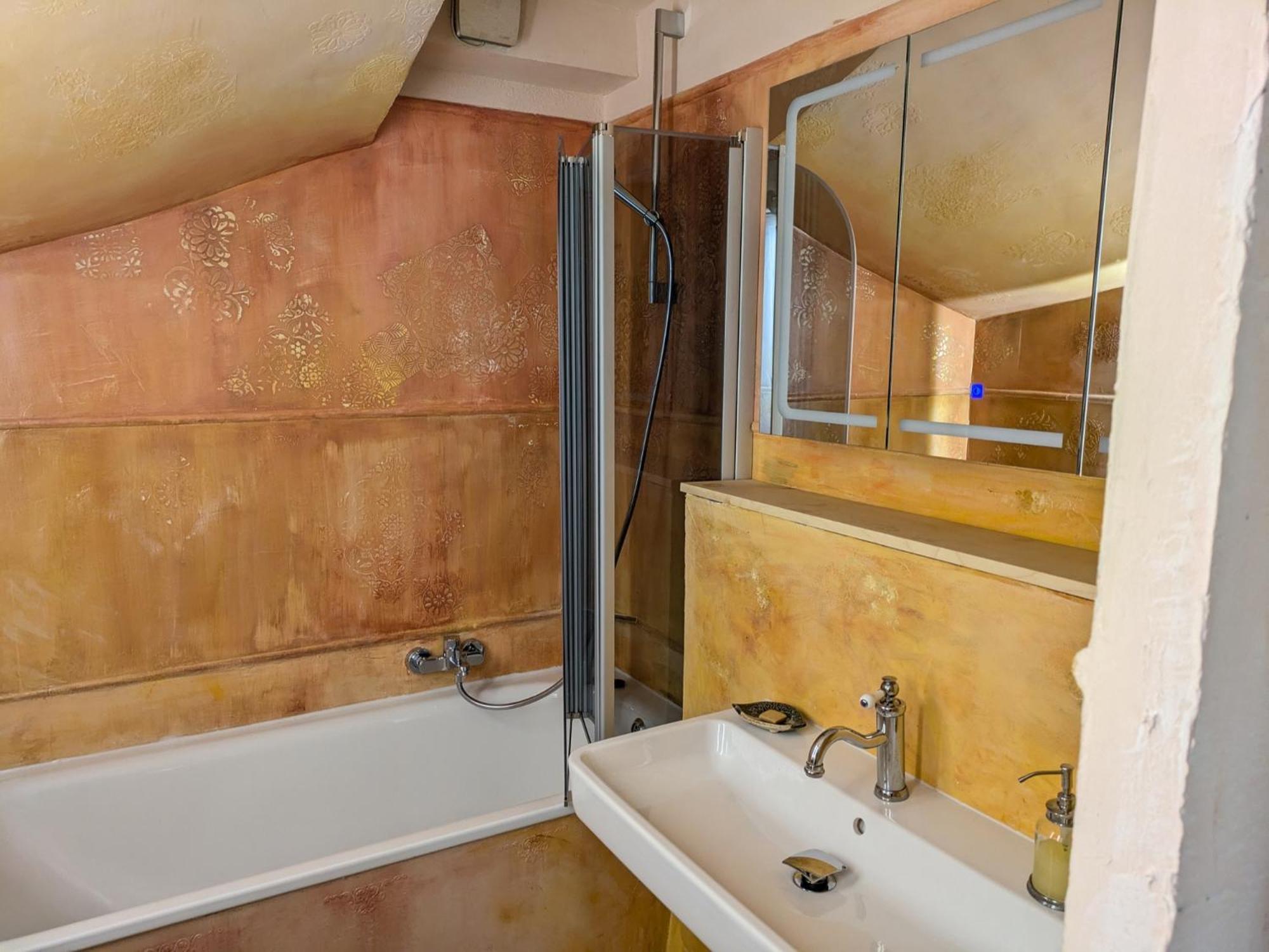 Haus Der Malerin Andrea Gawaz Appartement Mullheim  Buitenkant foto